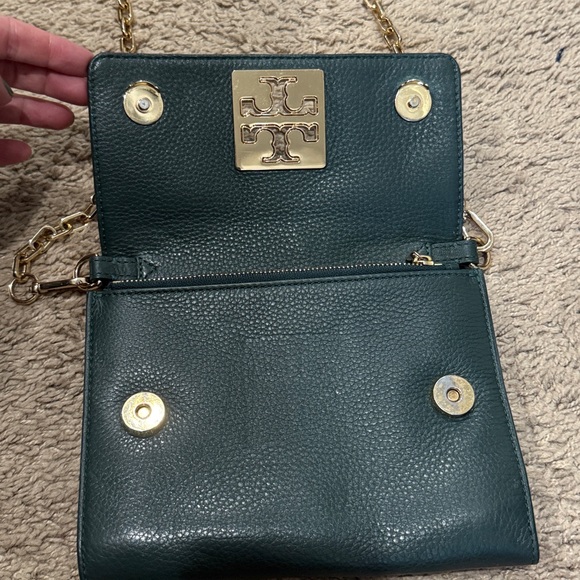 Tory Burch Cluth in Forest Green Leather - Picture 3 of 10